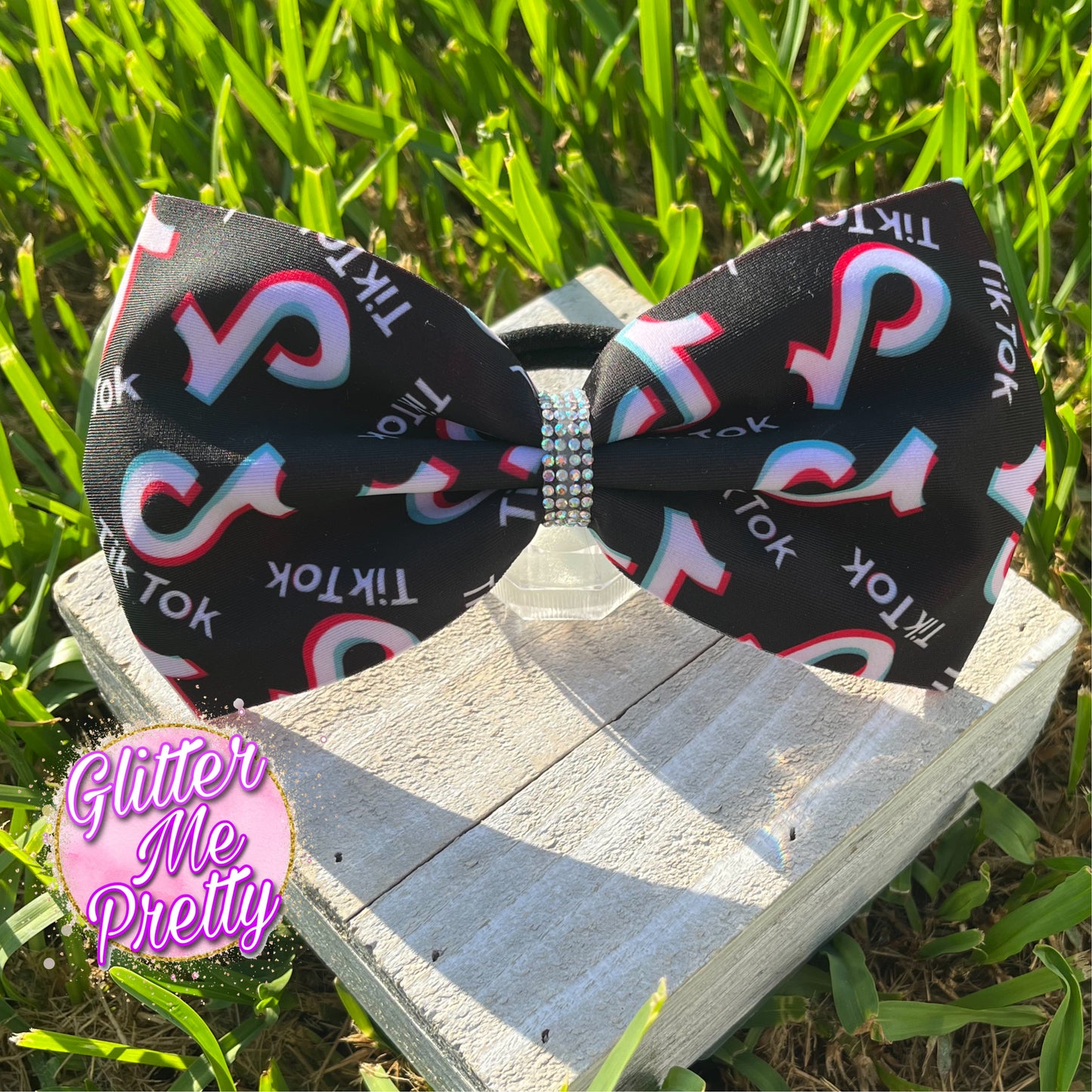 Tik Tok Tailless Cheer Bow